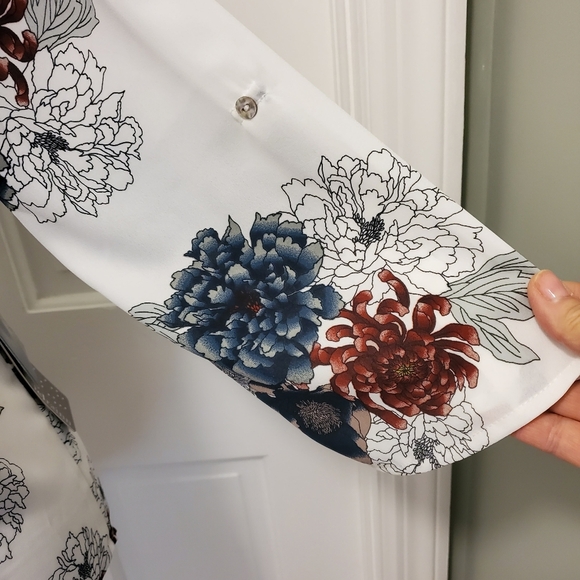 NWT Daniel Rainn Bold Floral Print Blouse Size Large, Koda Split Neck, Rolltab - Picture 3 of 8